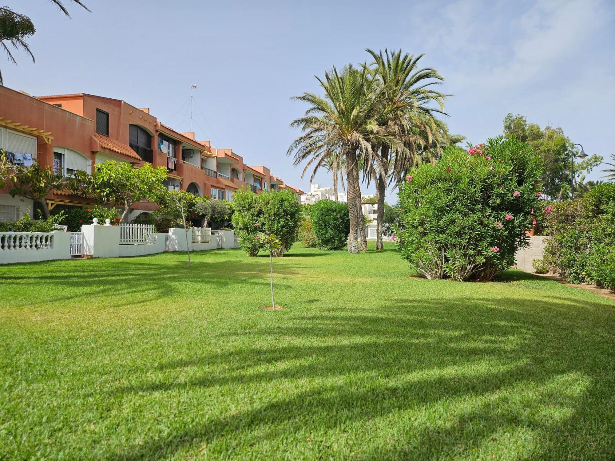 Apartamento Buganvilla Beach Roquetas de Mar Exterior photo
